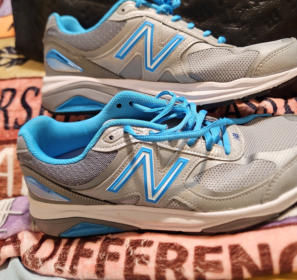 New Balence Sneakers Running Shoe Womens Size 10 1540SPS